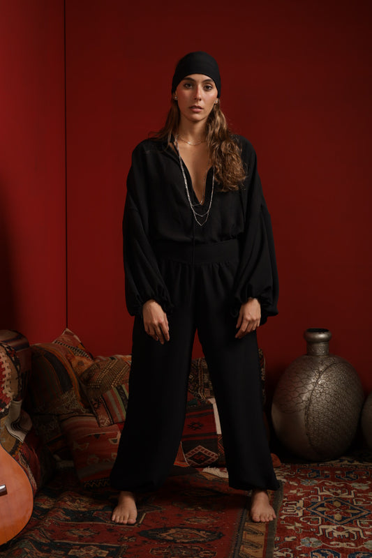 Aura Black balloon top